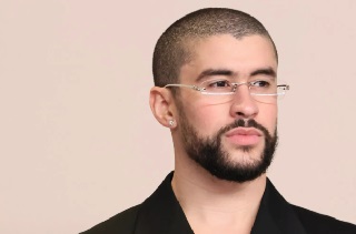 What hobbies does Bad Bunny have outside of music?