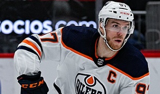 Who are Connor McDavid’s role models?