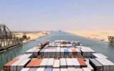 Sailing down Suez Canal: the timelapse