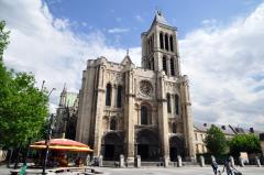 Saint-Denis photo